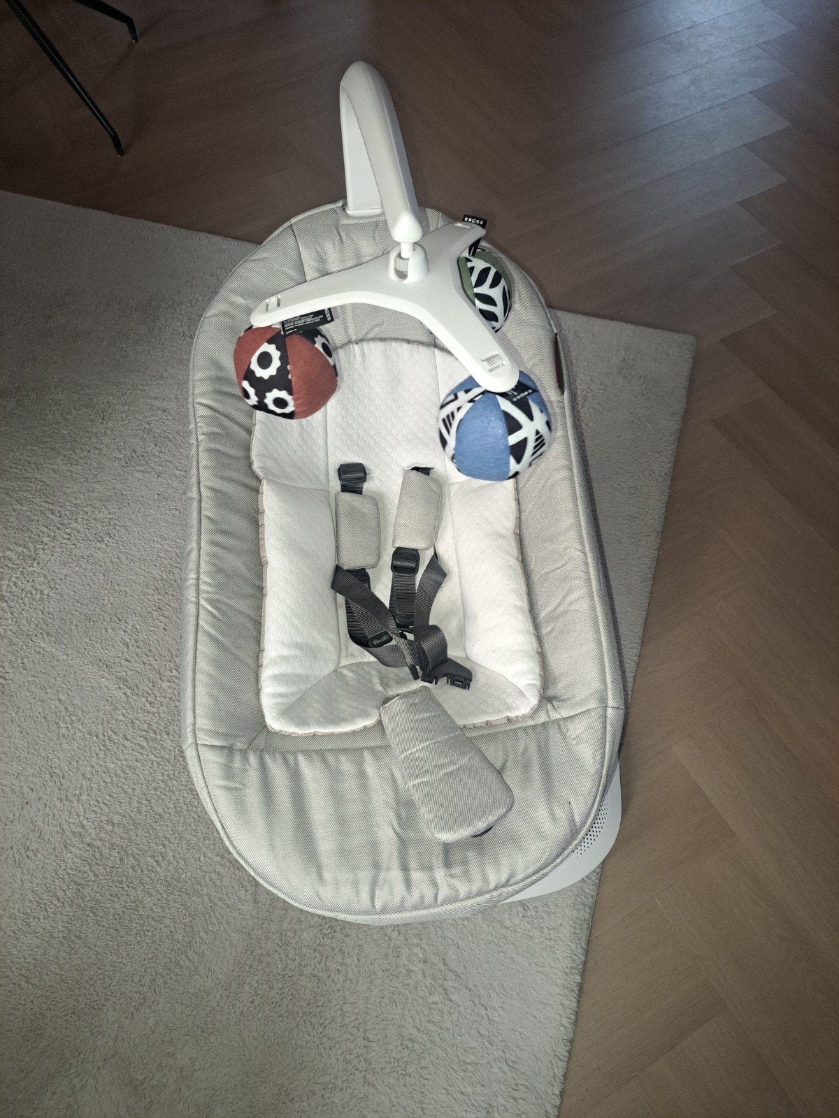 UPPAbaby Mamaroo 4Moms Wipstoel met Gordel en Speelboog, Ophalen, Zo goed als nieuw, Verstelbaar