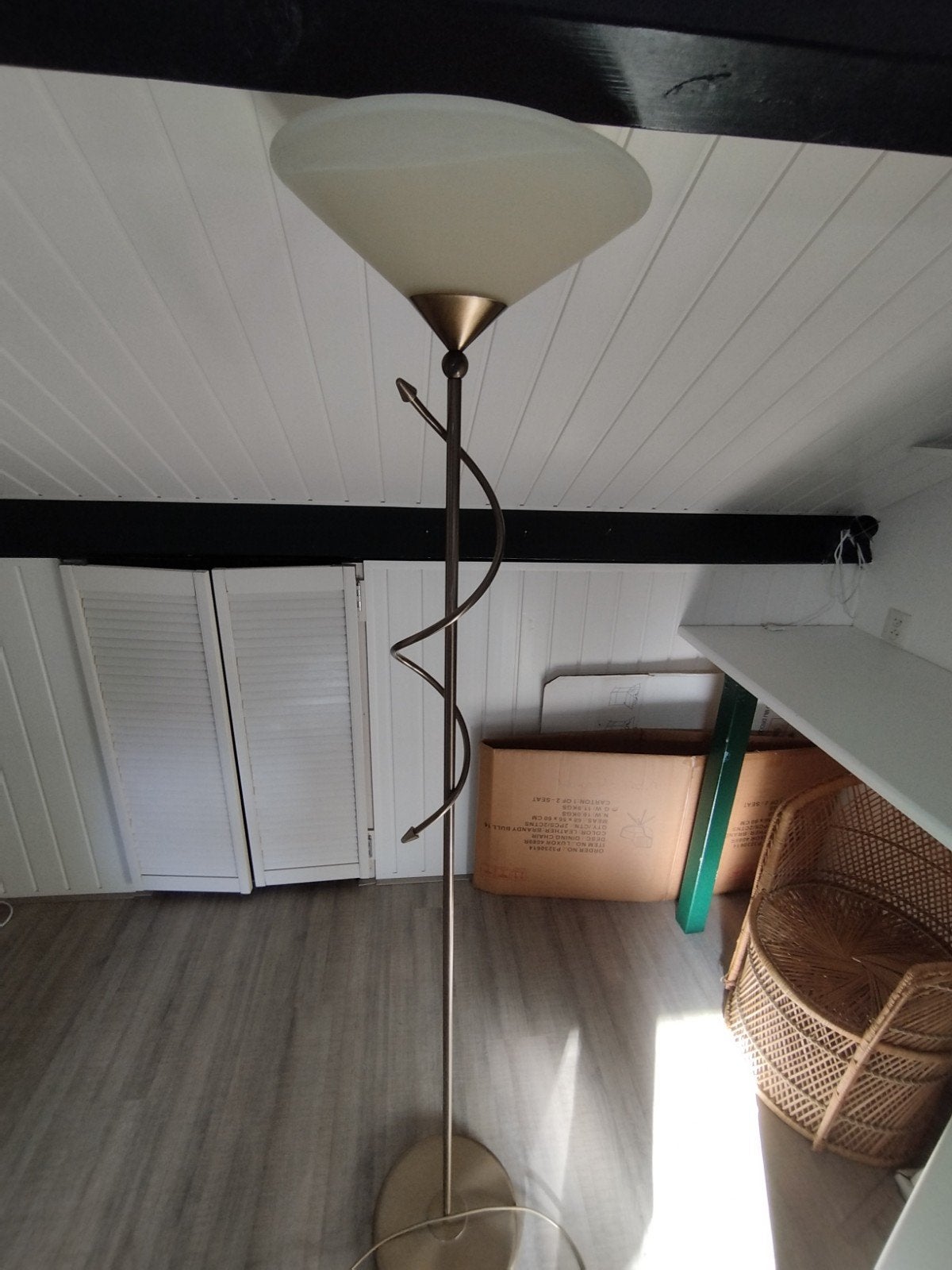Elegante staande schemerlamp met glazen kap, Ophalen, Gebruikt, E27 (groot), Glas