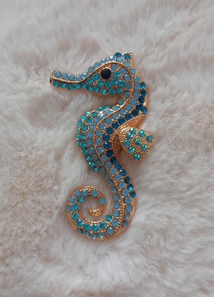 Prachtige Blauwe Zeepaardjes Broche met Strass, Overige materialen, Blauw, Nieuw, Ophalen of Verzenden