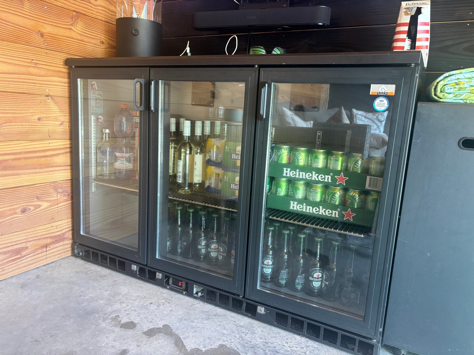 Gamko Horeca Barkoelkast 3-deurs | Glazen deuren | 135 cm, 200 liter of meer, 60 cm of meer, Ophalen, 85 tot 120 cm