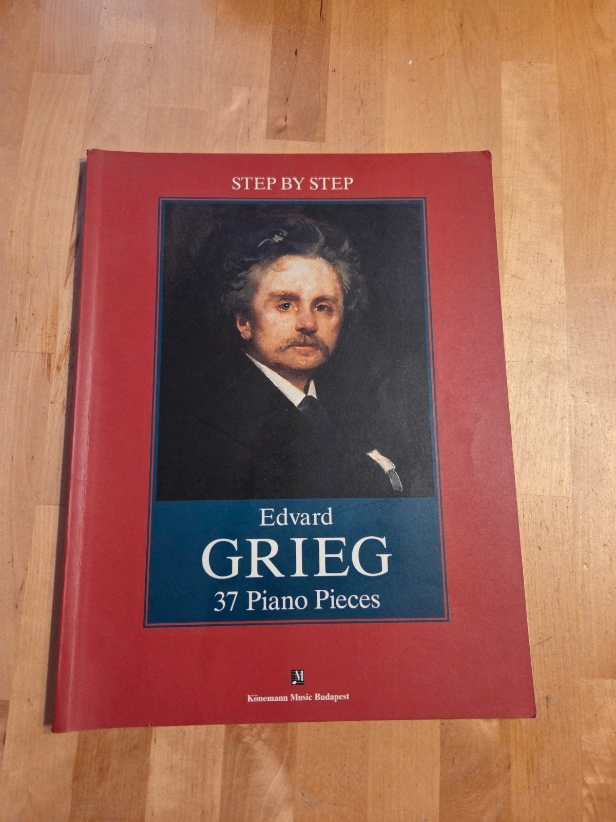 Edvard Grieg - 37 Piano Pieces (Bladmuziek), Verzenden, Klassiek, Zo goed als nieuw, Artiest of Componist