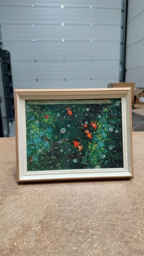Sfeervol schilderij met goudvissen tussen groen 23x18 cm, Ophalen of Verzenden