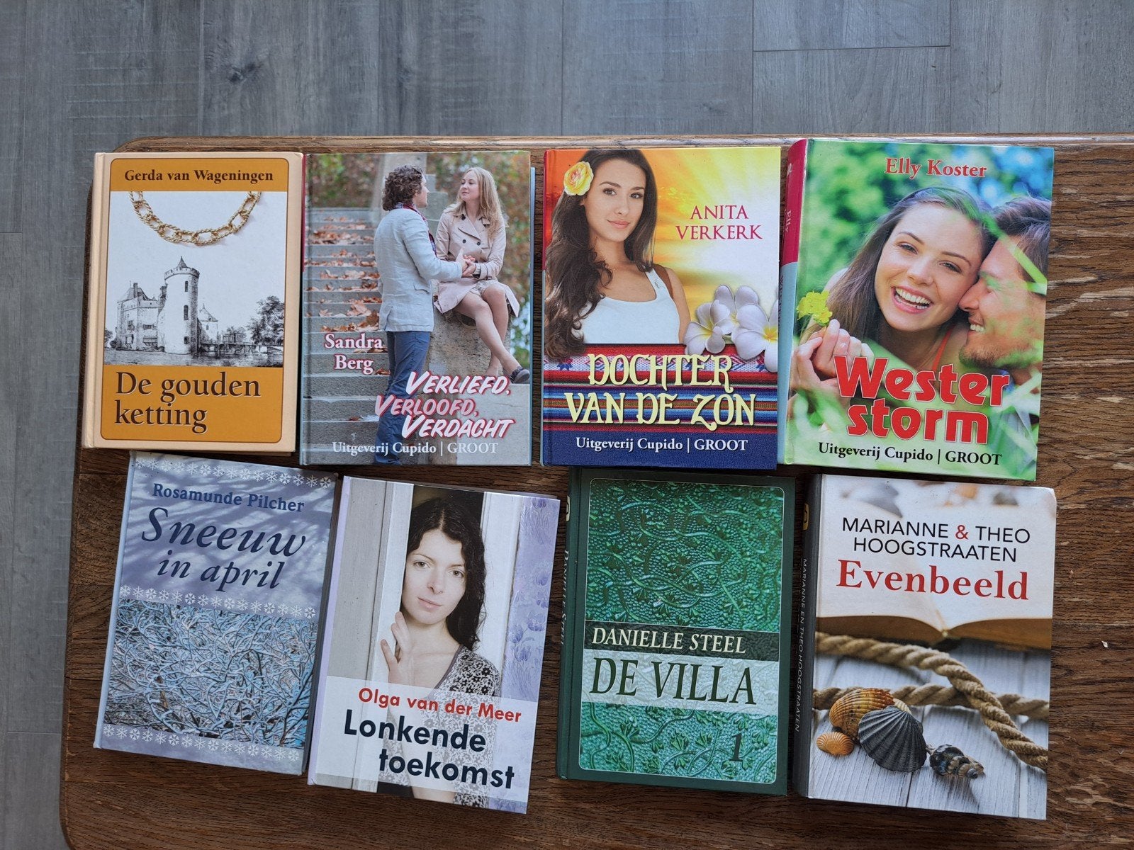 GROTE LETTER BOEKEN GROOT LETTER, Ophalen of Verzenden, Zo goed als nieuw