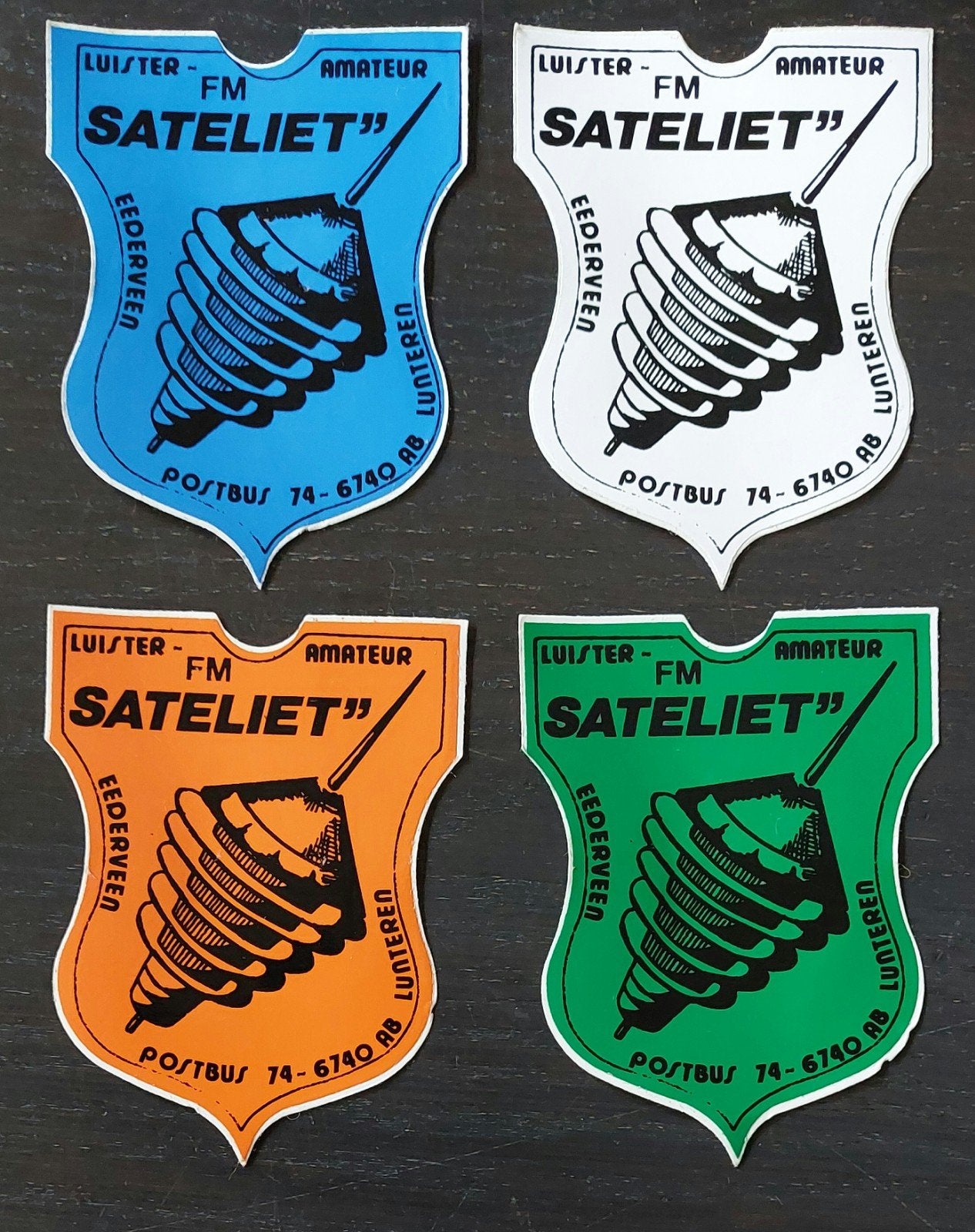 4 stickers Sateliet Ederveen Lunteren FM-Amateur piraat, Verzamelen, Stickers, Ophalen of Verzenden