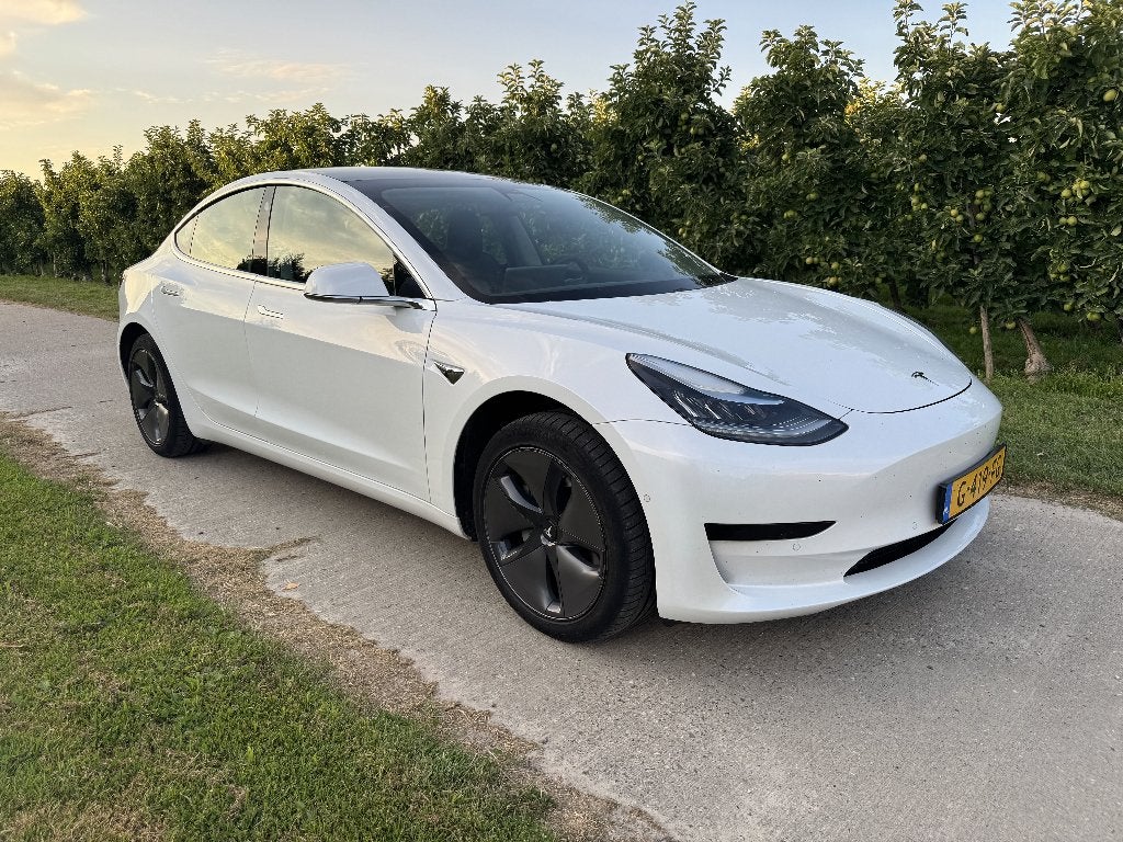 Tesla Model 3 Standard Range Plus, Auto's, Tesla, Automaat, Achterwielaandrijving, Zwart, 258 pk