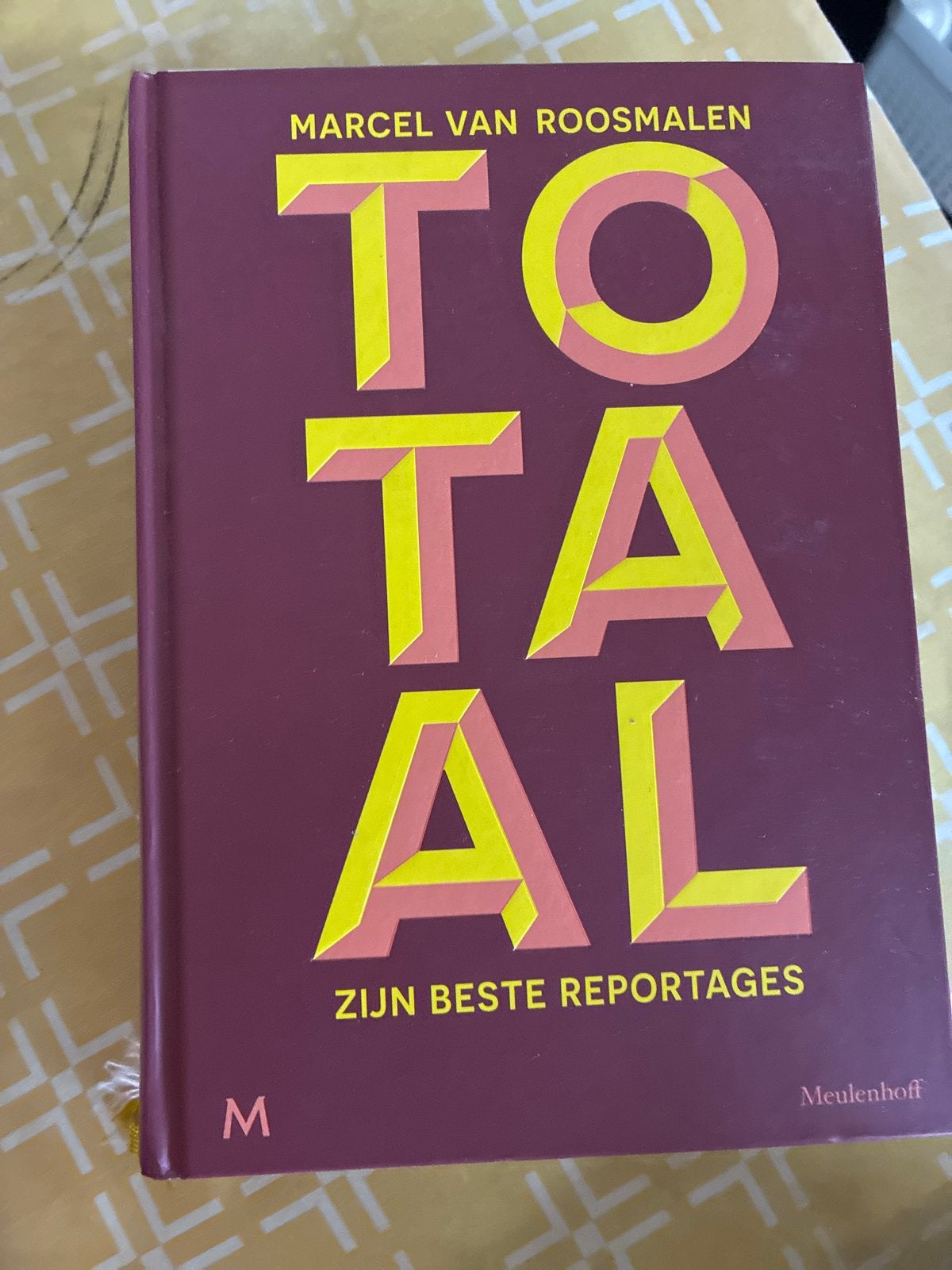 Totaal - Marcel van Roosmalen - Zijn beste reportages, Boeken, Ophalen of Verzenden, Zo goed als nieuw, Nederland