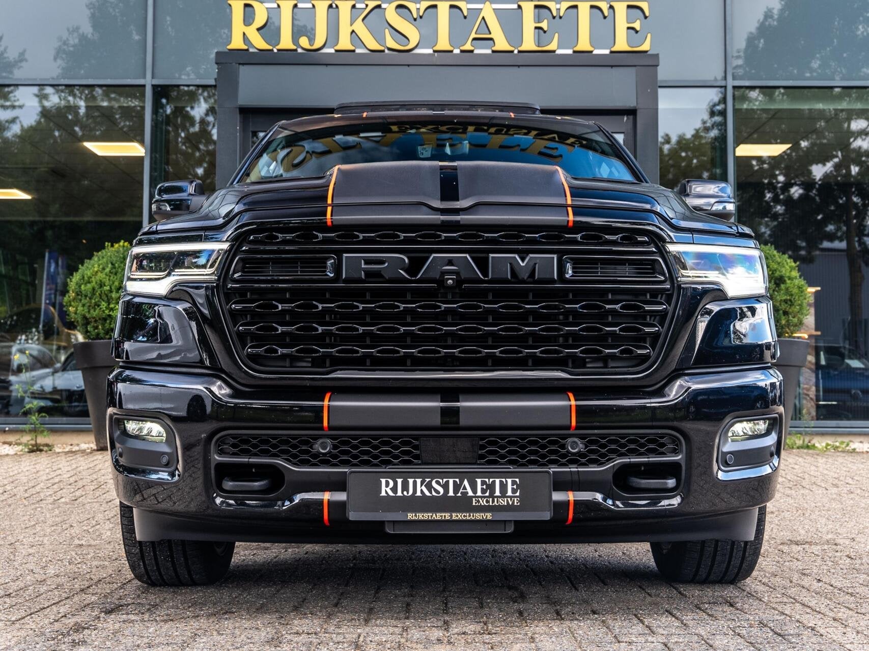 Dodge RAM 1500 Limited SST H.O|PANO|360°|22''|ACC|INC.BTW, Auto's, Automaat, Gebruikt, 2993 cc, Met garantie (alle)