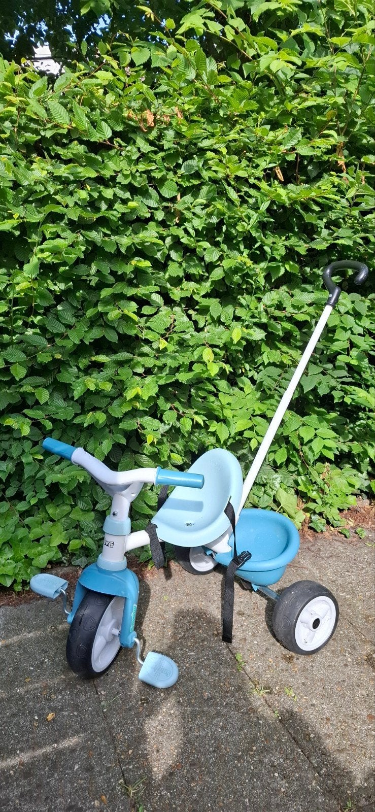 Smoby driewieler met duwstang - Zo goed als nieuw, Fietsen en Brommers, Fietsen | Kinderfietsjes, Ophalen, Zo goed als nieuw, Smoby