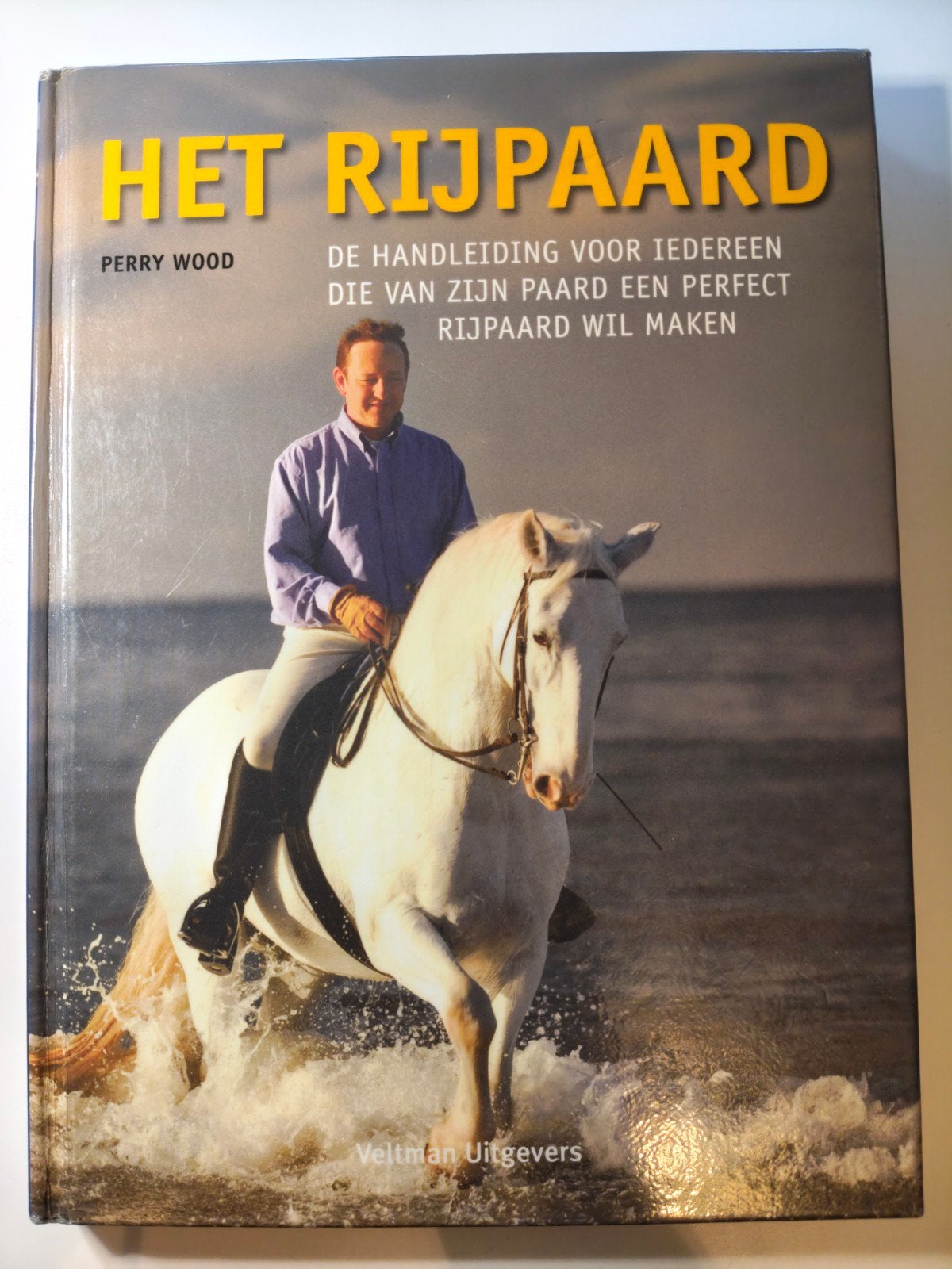 Perry Wood - Het rijpaard, Gelezen, Perry Wood, Ophalen of Verzenden, Paarden of Pony's