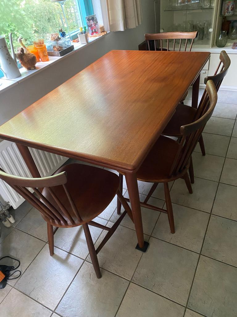 Vintage eettafel met 6 stoelen - Teakhout, Antiek en Kunst, Ophalen