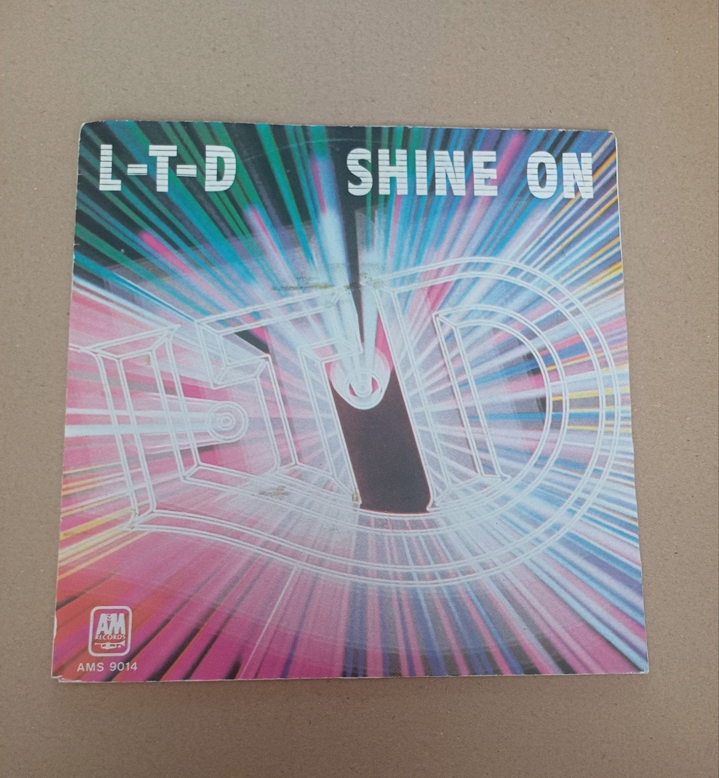 LTD - Shine On, Cd's en Dvd's, Vinyl Singles, Gebruikt, Pop, Beschermende buitenhoes, Ophalen of Verzenden