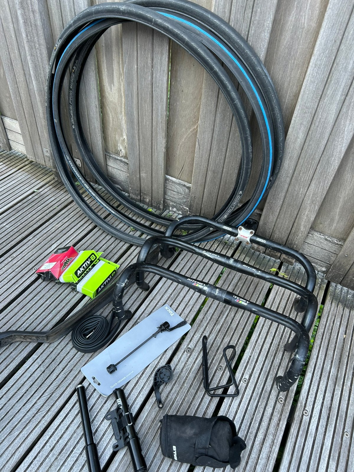 Lot fietsonderdelen / accessoires, Gebruikt, Stuur, Ophalen of Verzenden, Aluminium