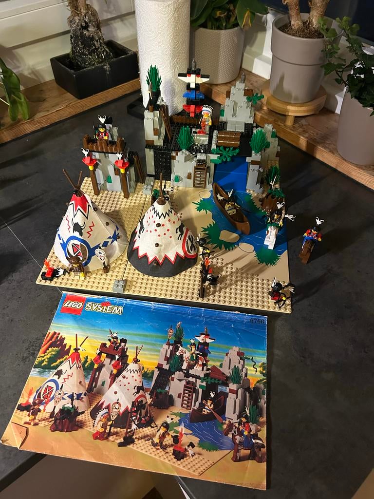Lego System 6766 Rapid River Village - Compleet, Overige thema's, Lego, Ophalen of Verzenden, Zo goed als nieuw