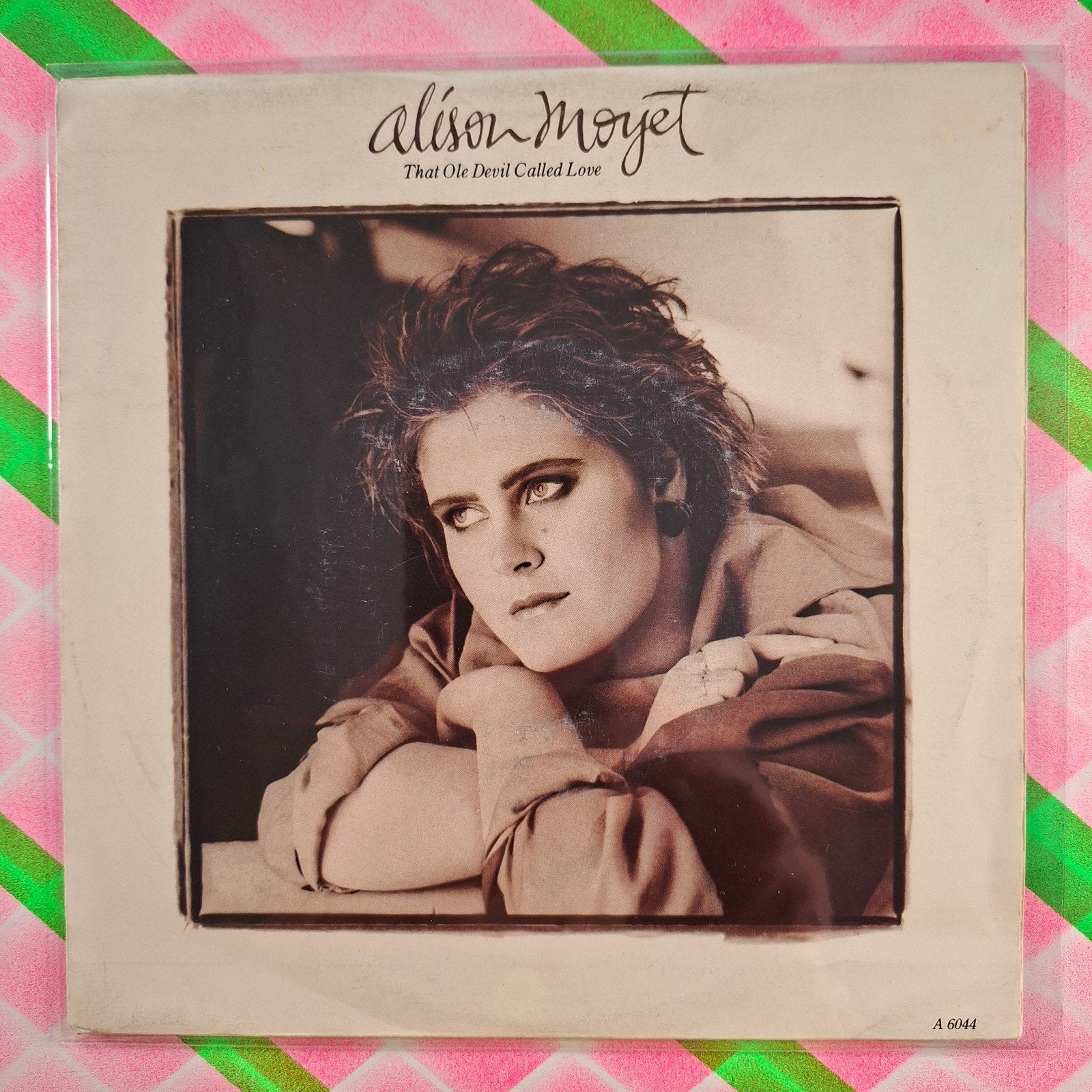 Alison Moyet The old devil called love single.        Star45, Gebruikt, 7 inch, Ophalen of Verzenden, Single