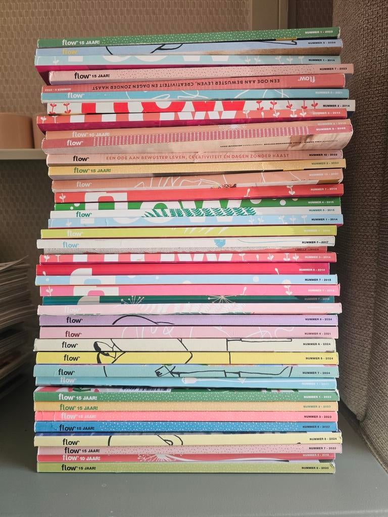 40x Flow magazine diverse nummers 2014-2024, Boeken, Ophalen, Gelezen, Lichaam en Geest