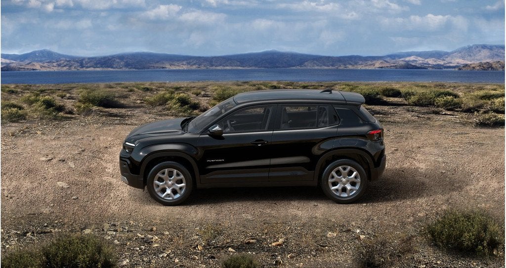 Jeep Avenger Altitude 54 kWh | Te Bestellen | Tot 8 Jaar Fab, Auto's, Jeep, Stof, 156 pk, Nieuw, Parkeersensor
