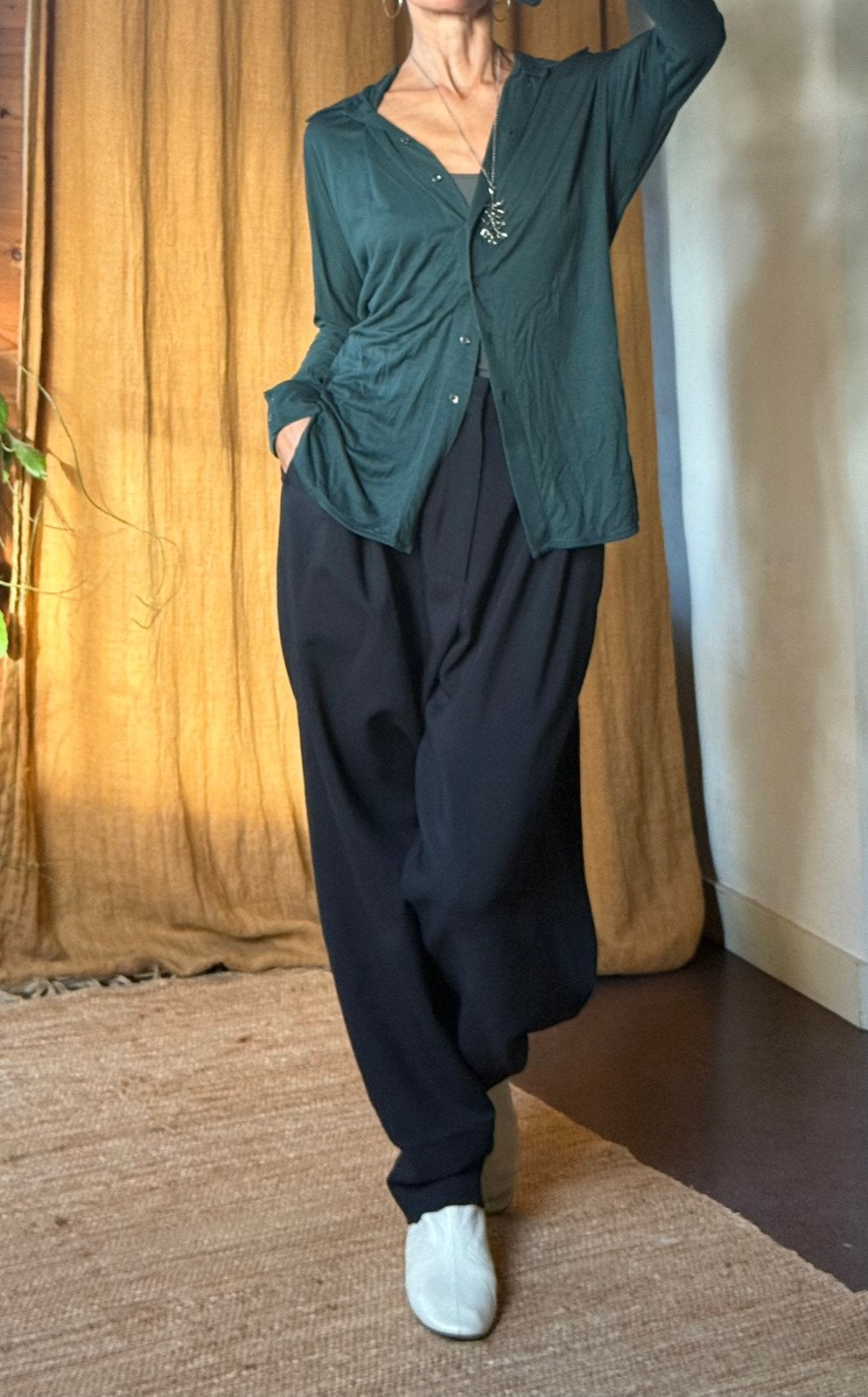 Flessegroene mooie soepel wijde blouse vib 38 cos, Ophalen of Verzenden, Zo goed als nieuw, Maat 38/40 (M)