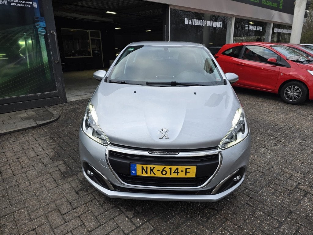 Peugeot 208 1.2 80 PK Blue Lion | 3E EIGENAAR | 12MND GARANT, Voorwielaandrijving, Stof, Gebruikt, 1199 cc