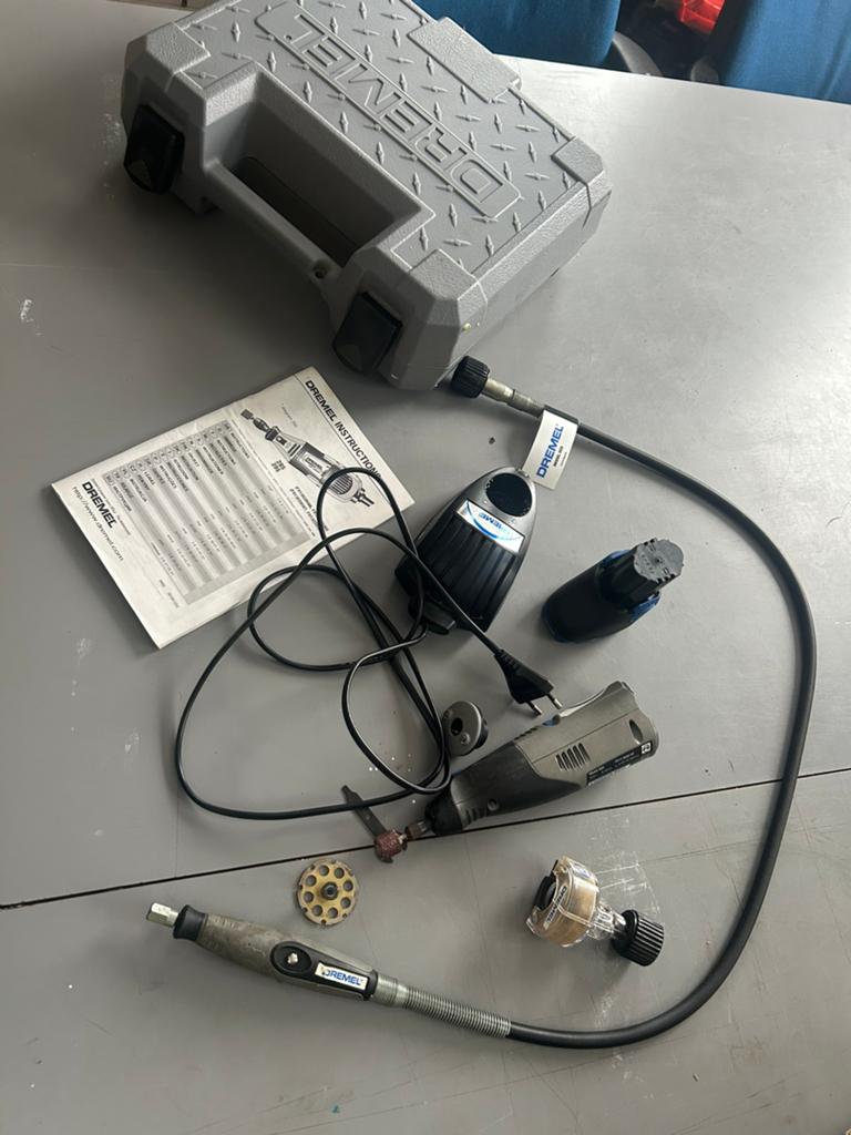 Dremel draadloos, Ophalen