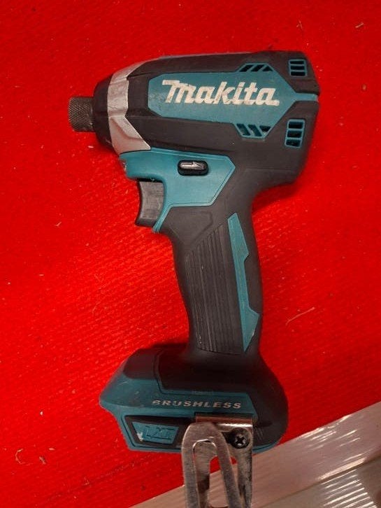 Makita DTD 153, Ophalen, Zo goed als nieuw, Klopboormechanisme