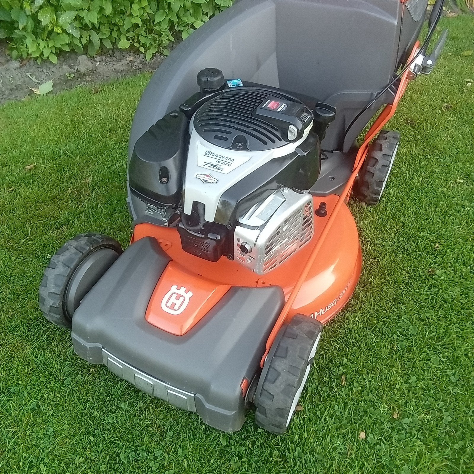 husqvarna grasmaaier Elektrische start Mulch zelfrijdend, Tuin en Terras, Grasmaaiers, Ophalen, Cirkelmaaier, Gebruikt, Versnellingen