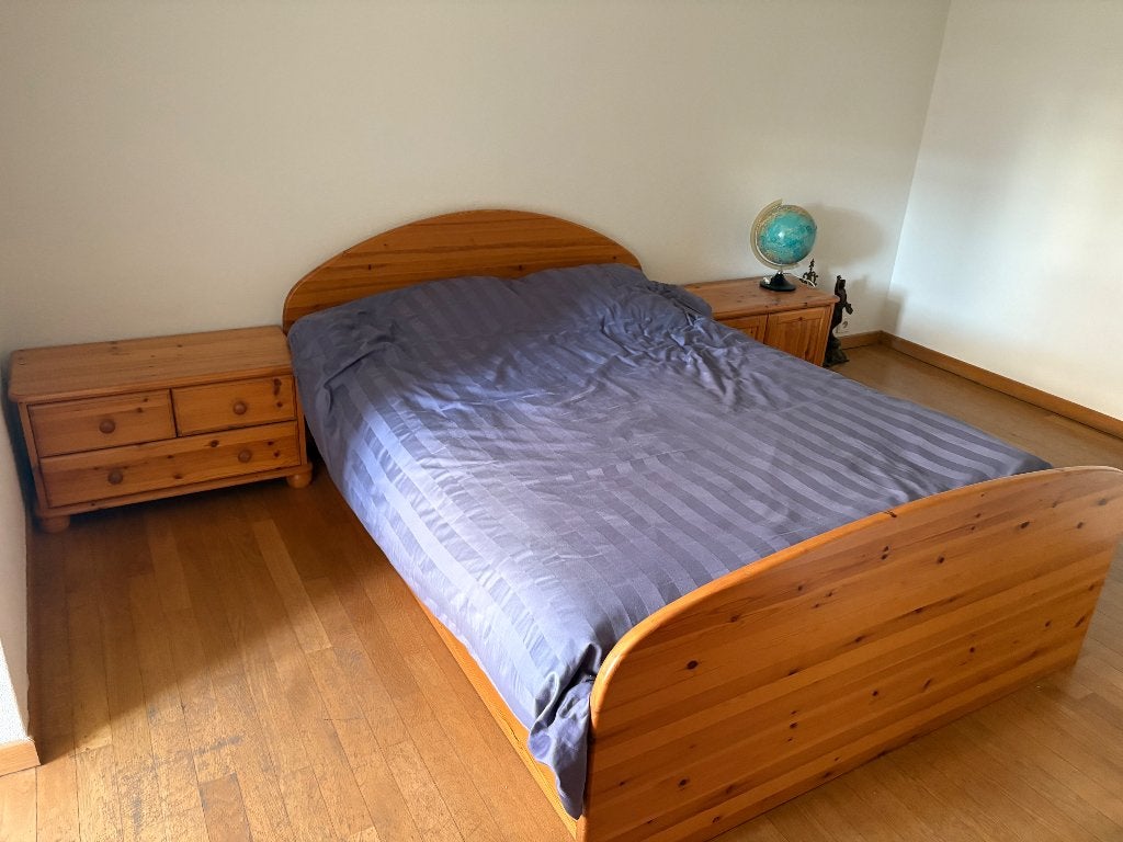 Complete grenen slaapkamer met bed, kast en 2 nachtkastjes, Huis en Inrichting, Ophalen, Gebruikt, Twijfelaar, Grenen