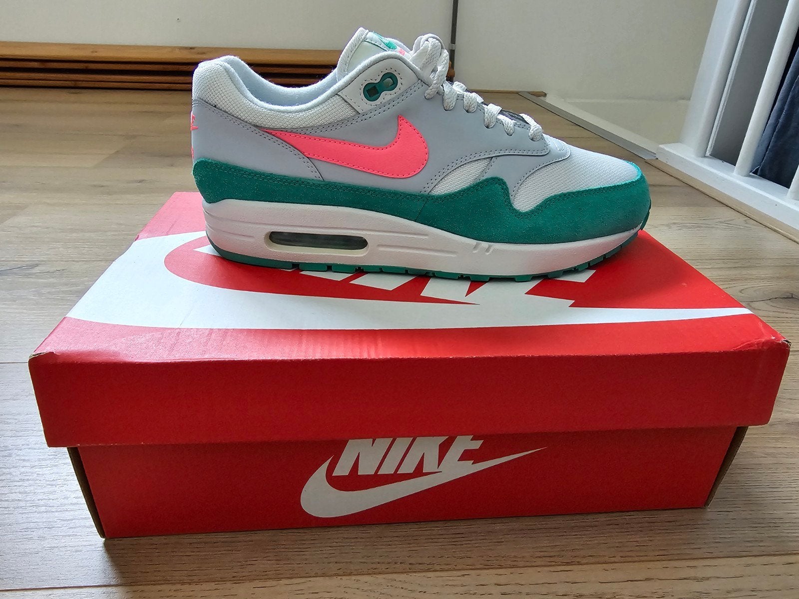 Nike Air Max 1 Watermelon 42.5 DS Nieuw, Overige kleuren, Nike, Nieuw, Ophalen of Verzenden