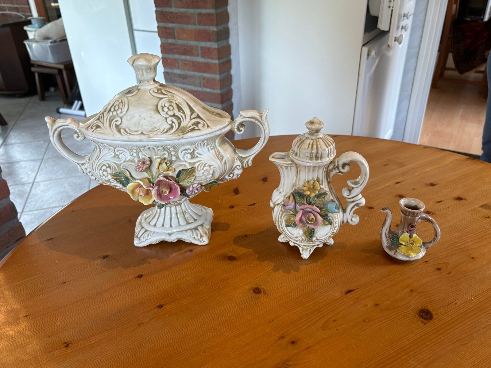 Vintage Bassano Keramiek Set - Terrine, Koffiekan, Melkkan, Antiek en Kunst, Ophalen