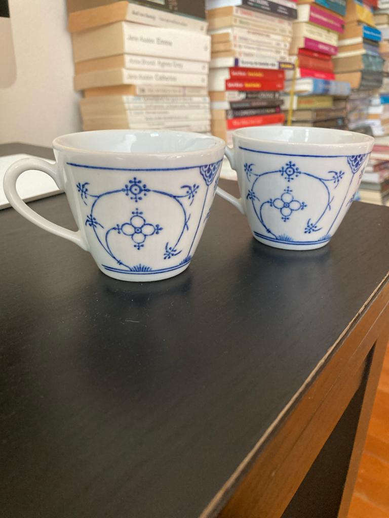 2 Kahla Kobaltunterglasuur kopjes - Made in GDR, Antiek en Kunst, Antiek | Porselein, Ophalen of Verzenden