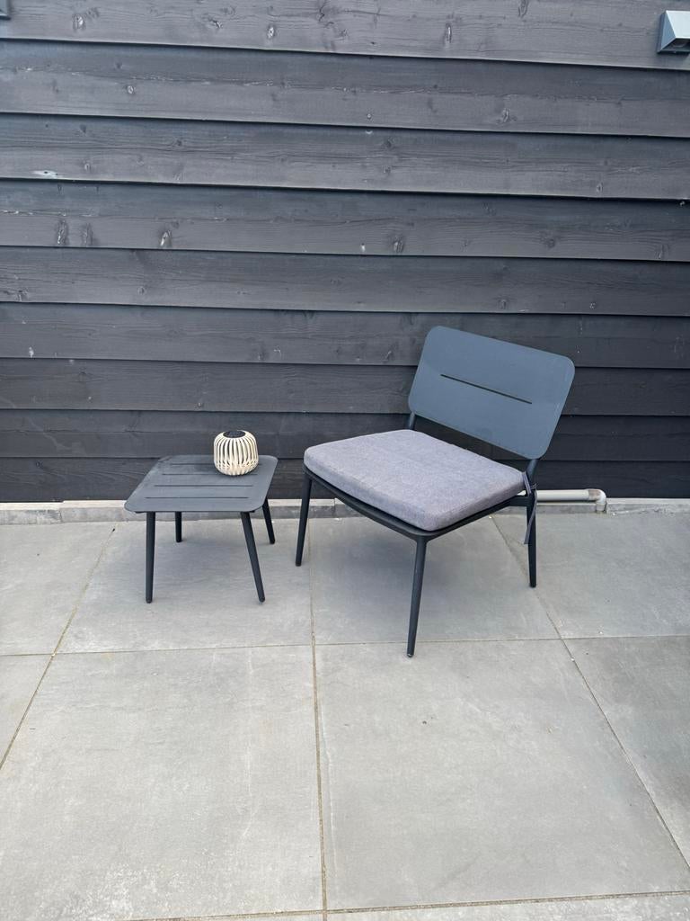 Loungestoel met tafeltje van Westwing, Ophalen, Gebruikt, Aluminium