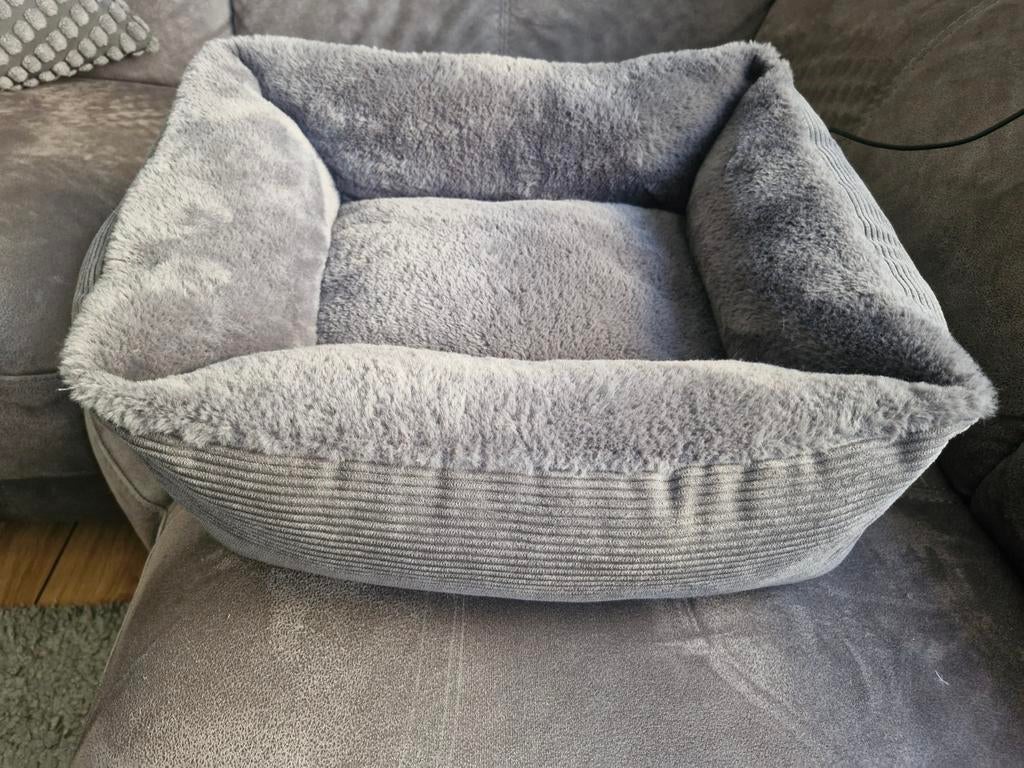 Mandje voor katten of klein hondje beeztees, Dieren en Toebehoren, Kattenmanden, Ophalen