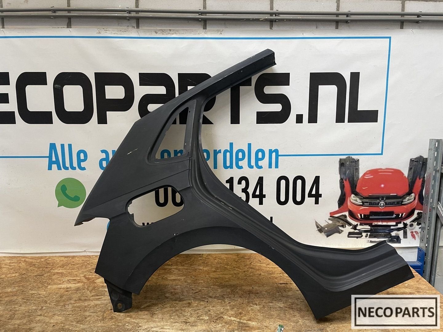 VW POLO 2G ACHTERSCHERM SCHERM SNIJDEEL RECHTS ORIGINEEL, Gebruikt, -, Volkswagen, -
