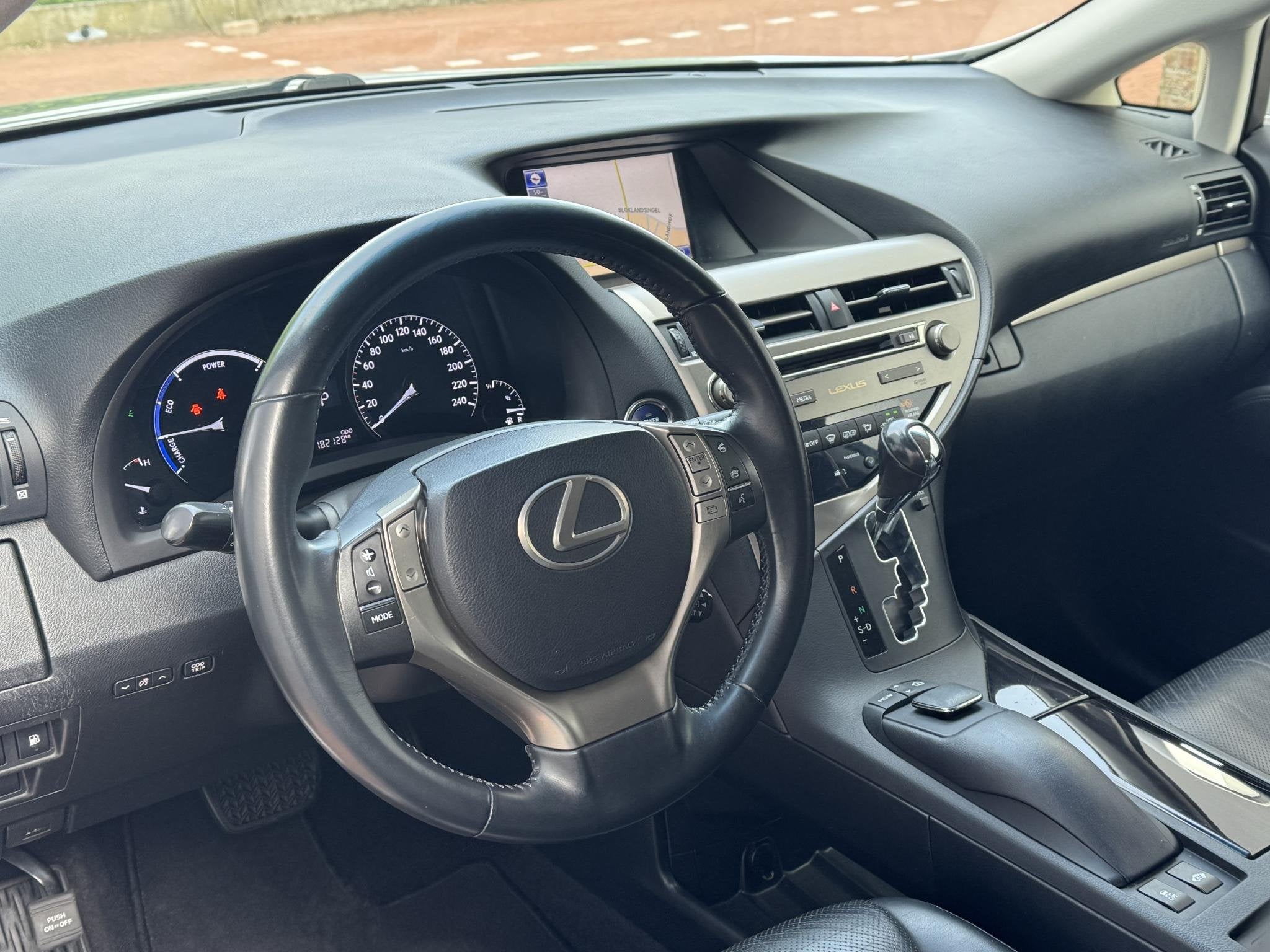 Lexus RX 450h 4WD Luxury Line Trekhaak Dealer onderhouden, Auto's, Automaat, Euro 5, Gebruikt, 2000 kg