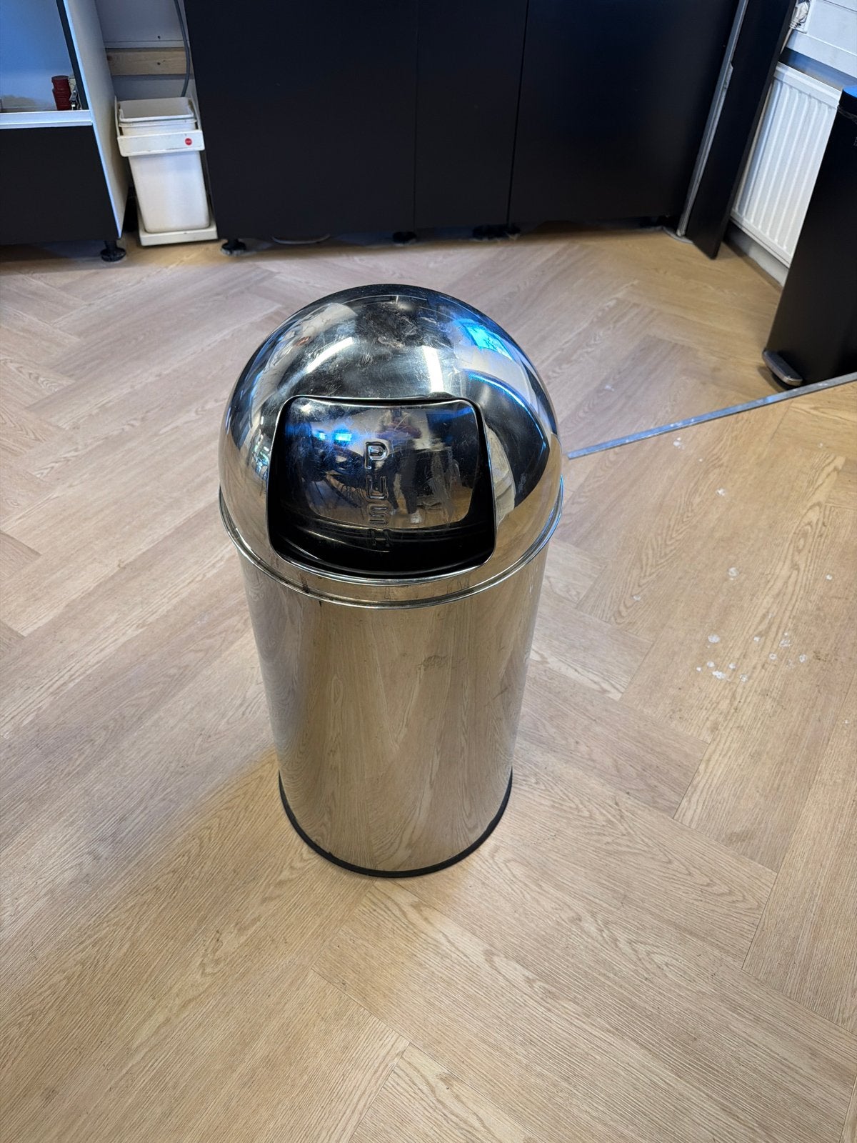 RVS Afvalbak met Push-deksel, 30 tot 40 liter, Ophalen, Gebruikt, Rvs