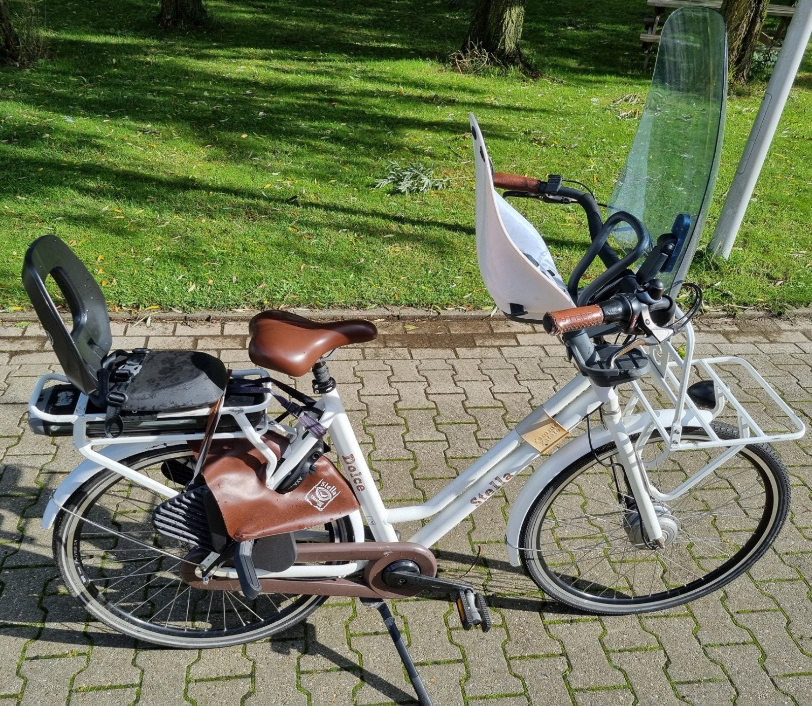 Stella Dolce Elektrische Mamafiets, Fietsen en Brommers, Ophalen, Zo goed als nieuw, Overige merken, Windscherm