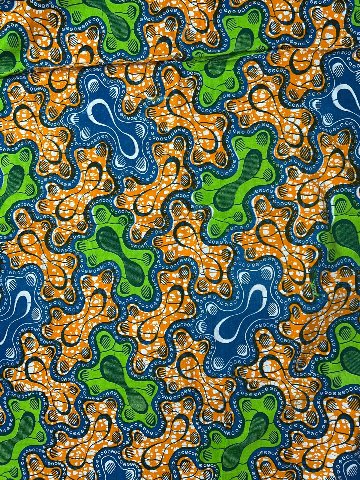 Vrolijke Batik Stof Lap - Oranje, Groen, Blauw Patroon, Nieuw, Oranje, Ophalen of Verzenden, 30 tot 120 cm