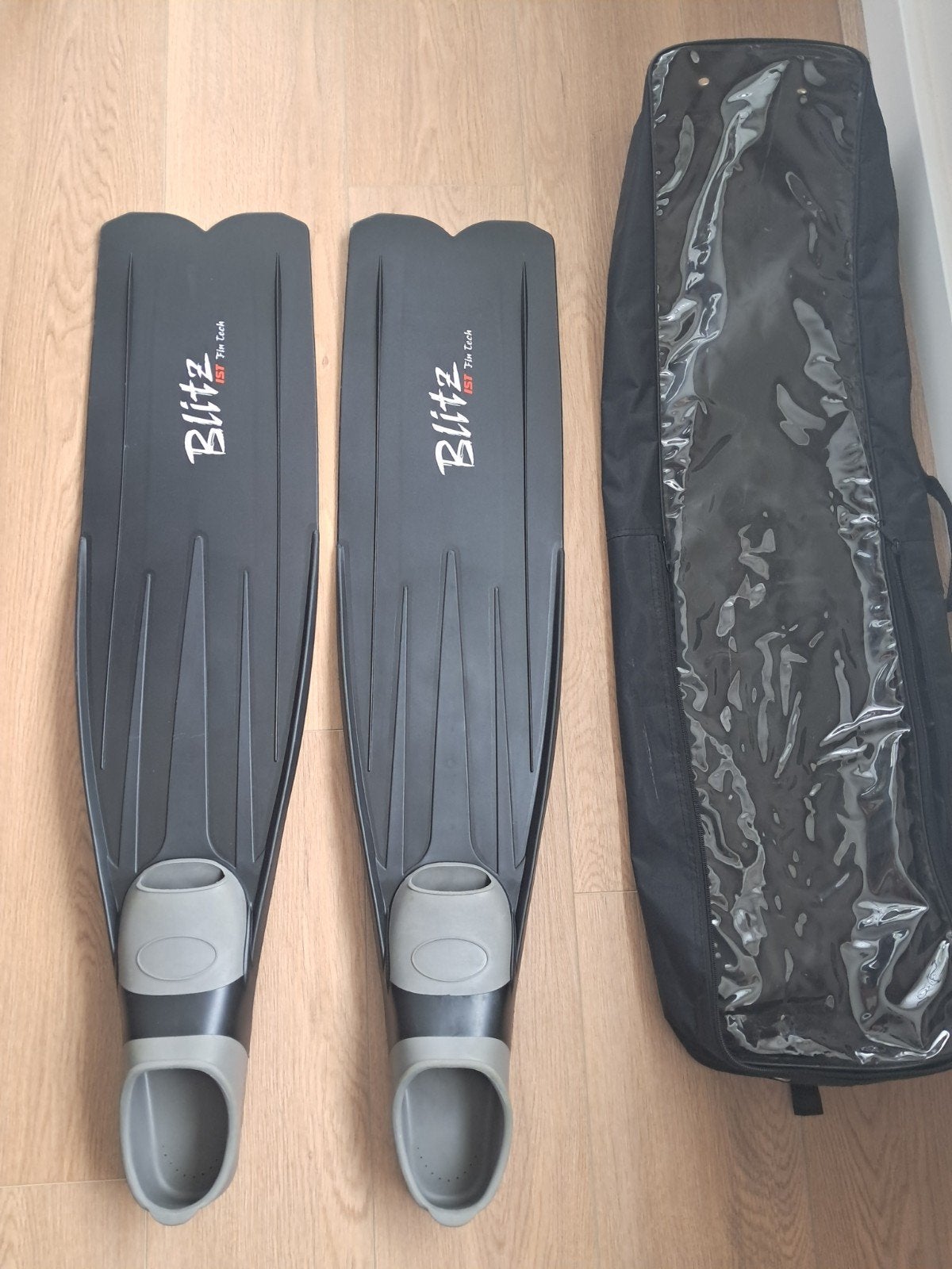 Freedive vinnen maat 42, Watersport en Boten, Ophalen of Verzenden, Zo goed als nieuw, Zwem- of Duikvliezen