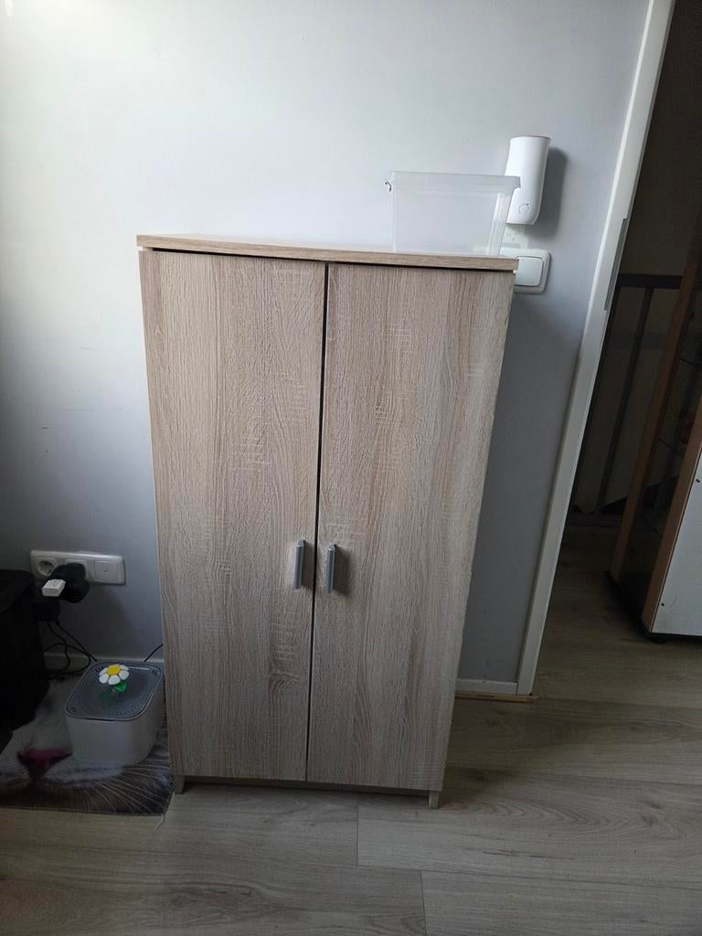 Prima kast met veel vakken en opbergruimte, Huis en Inrichting, Ophalen of Verzenden, Gebruikt