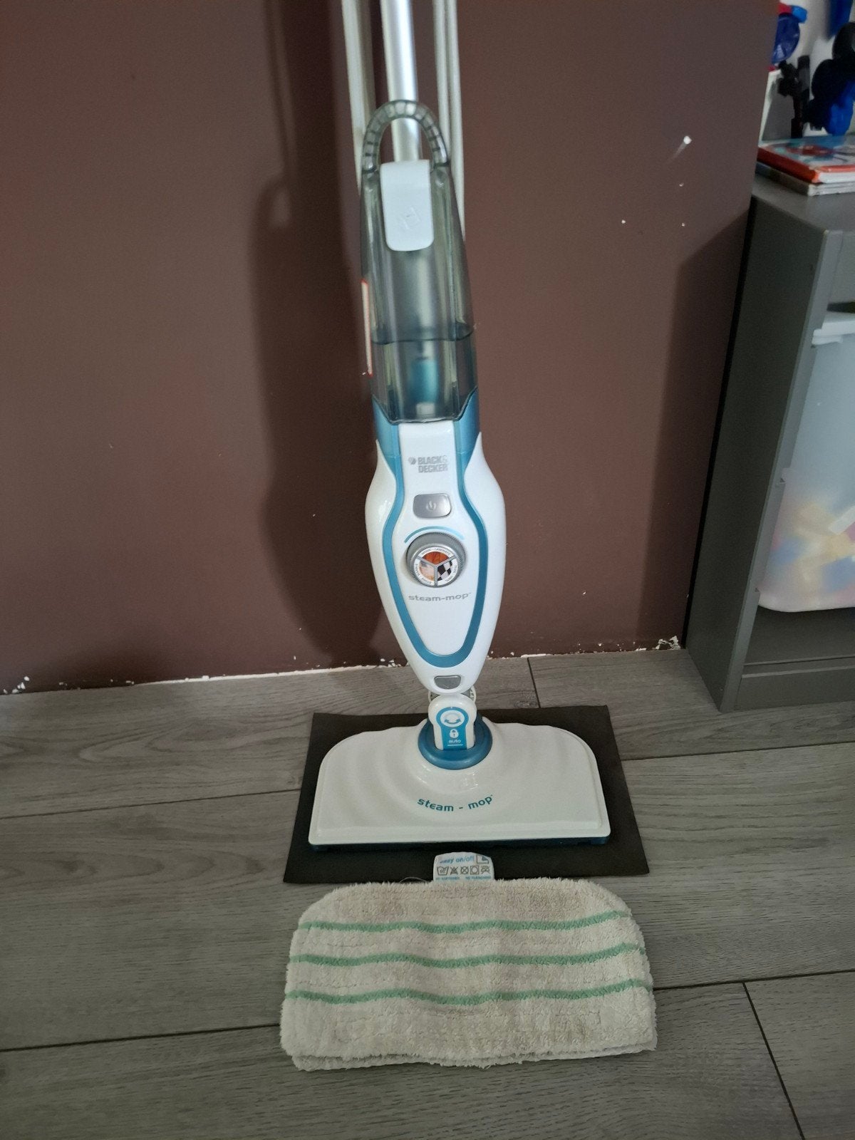 Black+Decker FSM1610 Steam-Mop 1600W + 3 dweildoeken, Ophalen, Gebruikt, Stoomreiniger