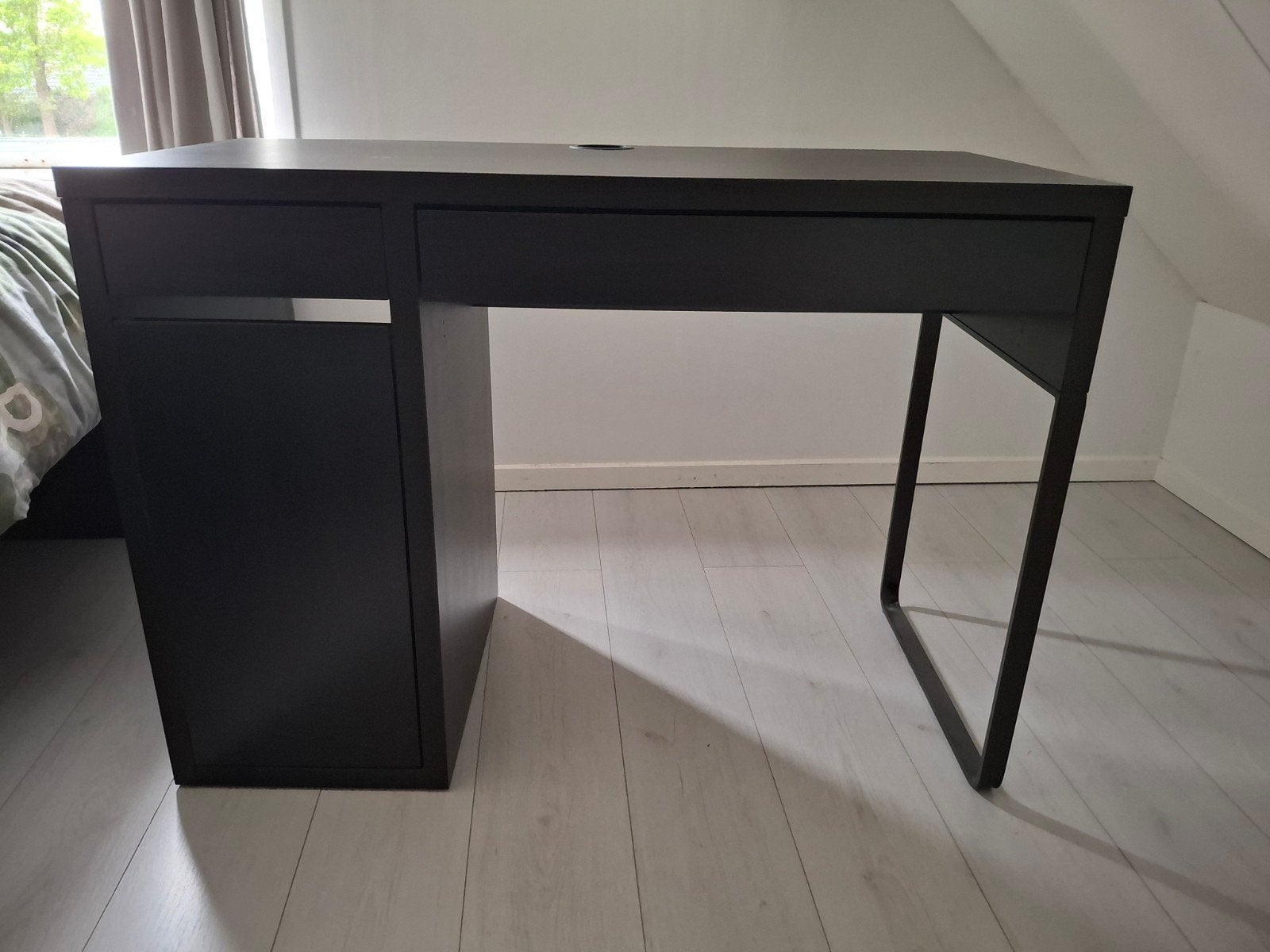 Bureau Ikea zwart Micke, Ophalen, Gebruikt, Zwart