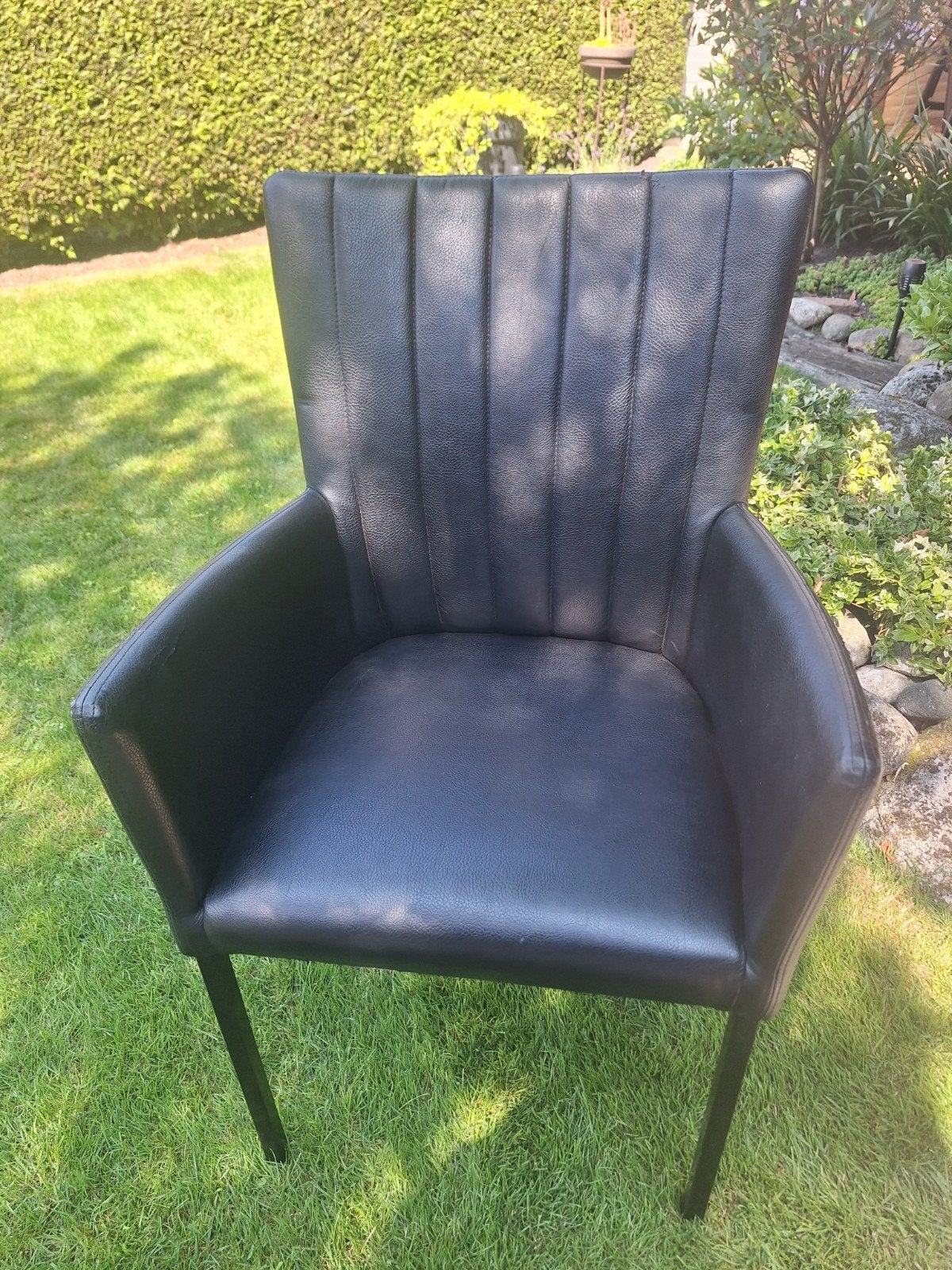 Twee  nette antraciet kleurige stoelen., Huis en Inrichting, Stoelen, Ophalen, Grijs, Twee