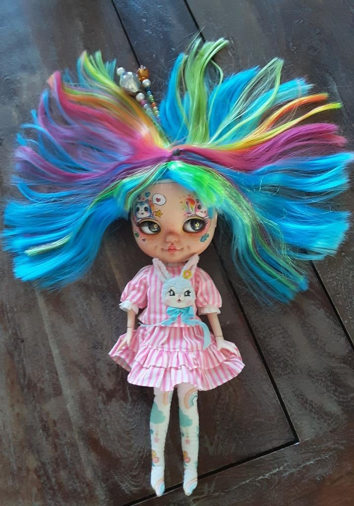 Unieke custom Blythe doll, Verzamelen, Poppen, Ophalen of Verzenden, Zo goed als nieuw, Pop
