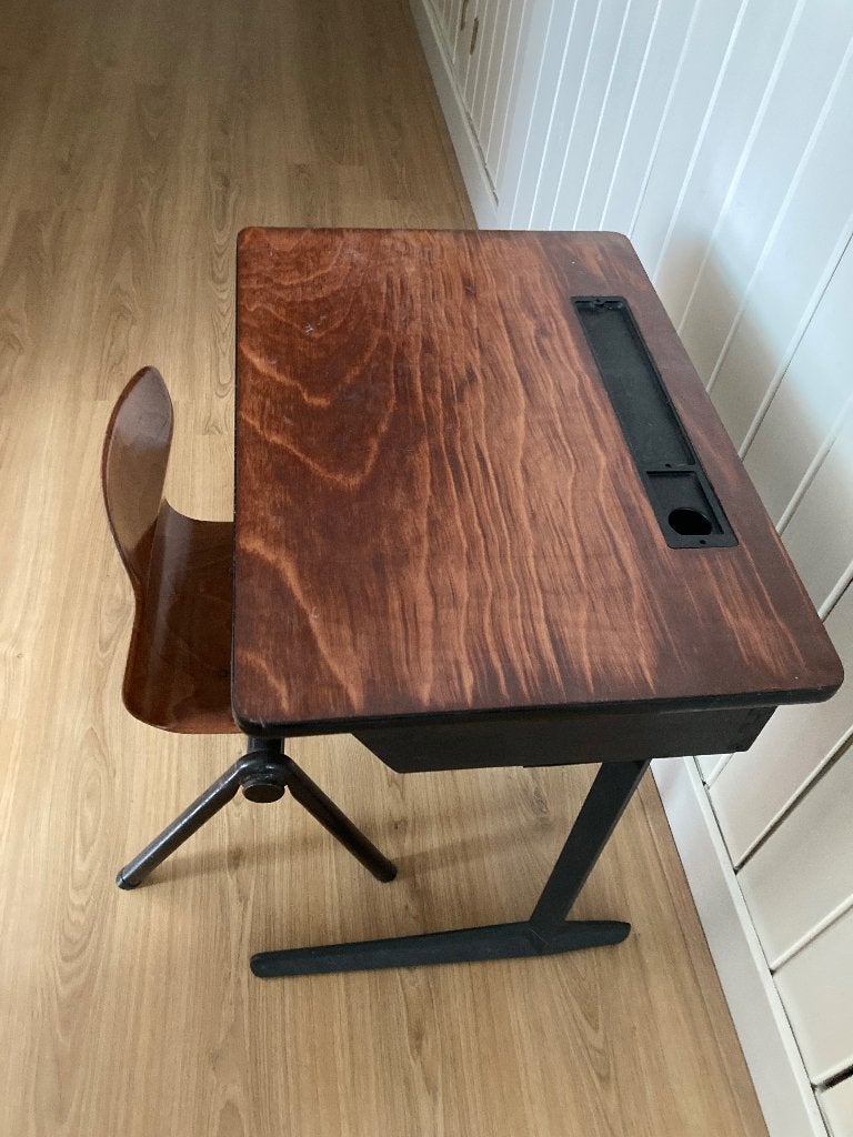 Lessenaar met stoeltje, Kinderen en Baby's, Kinderkamer | Tafels en Stoelen, Ophalen, Gebruikt, Tafel(s) en Stoel(en)