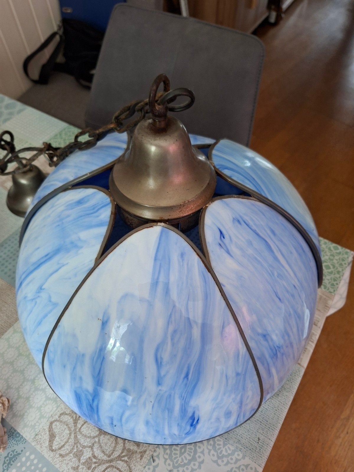 Vintage Tiffany-stijl plafondlamp met blauw glas, Minder dan 50 cm, Gebruikt, Tiffany-stijl, Art Deco, Vintage, Ophalen of Verzenden