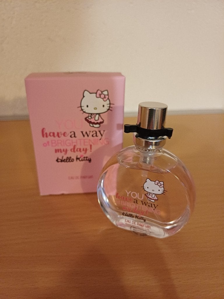 Hello Kitty Eau de parfum, Sieraden, Tassen en Uiterlijk, Ophalen of Verzenden, Nieuw