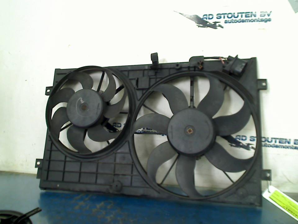 Koelventilator Seat Leon (1P1) (2005-07/2012-12) 1K0121207T, Service@seat.de, Seat, Seat Deutschland GmbH, Gebruikt