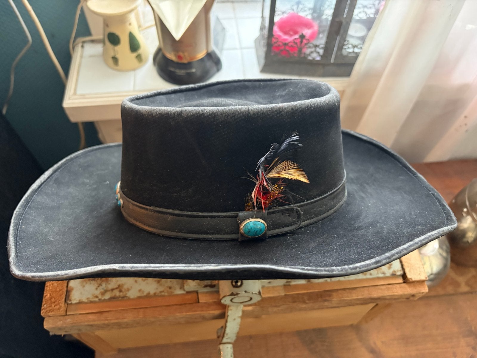 Bailey U-Rollit Cowboyhoed Zwart met Veren en Turkoois, Ophalen of Verzenden, Zo goed als nieuw, Hoed
