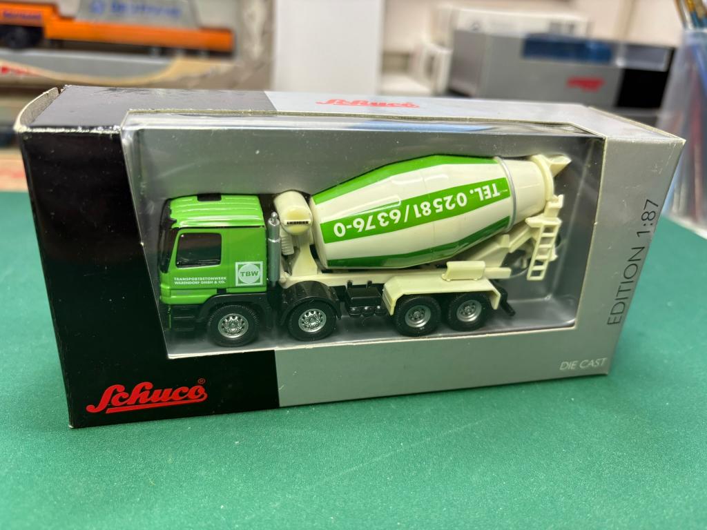 Schuco MB Actros Betonmixer IMG7395, Hobby en Vrije tijd, Modelauto's | 1:87, Ophalen of Verzenden, Nieuw, Bus of Vrachtwagen