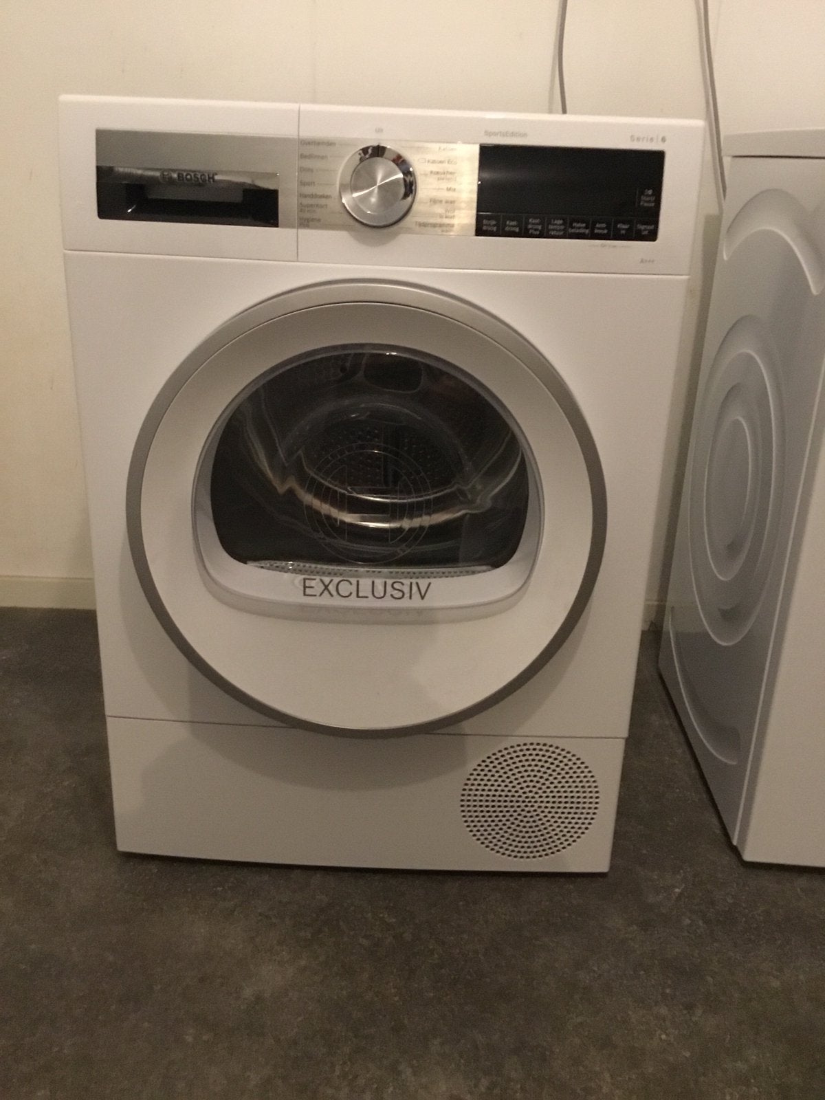 Bosch warmtepompdroger Serie 6 Exclusiv 8 kg A3xplus, Ophalen of Verzenden, Zo goed als nieuw, Condens, Minder dan 85 cm