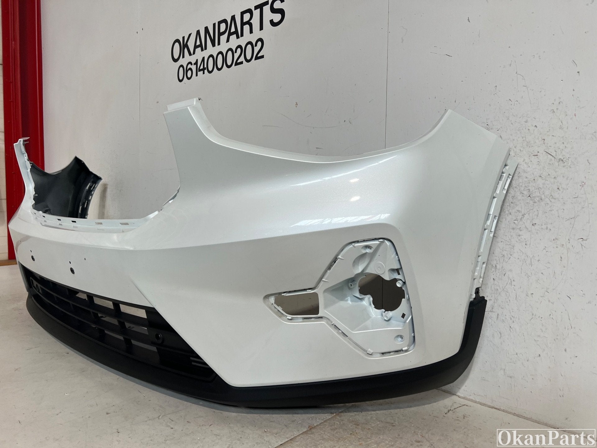 Volvo XC40 Facelift voorbumper 31690933, Gebruikt, Gunnar Engellaus vag 8
405 31  Gothenburg, SE, Info@volvocars.com, Ophalen of Verzenden